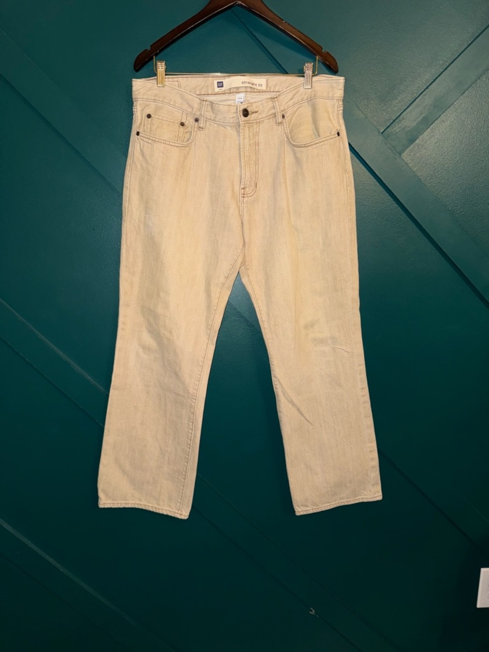 GAP Straight Fit Jeans - Beige Size 34x30 classic straight fit that always works